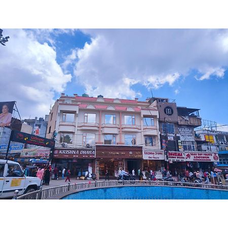 Hotel Krishna Катра Екстериор снимка